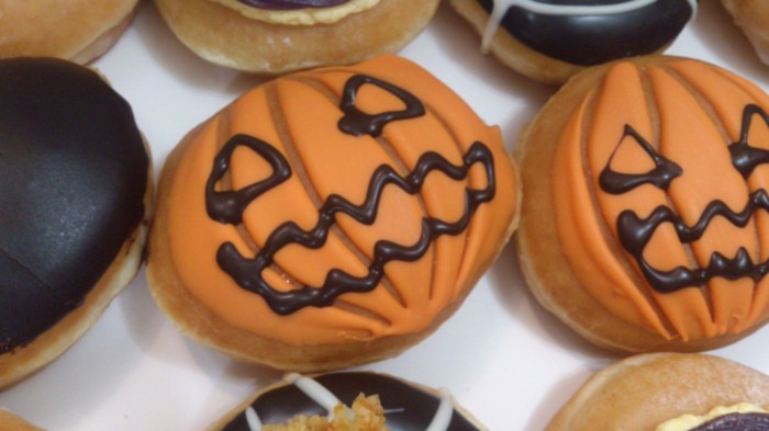 Halloween donuts 2