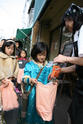 trick or treat 03